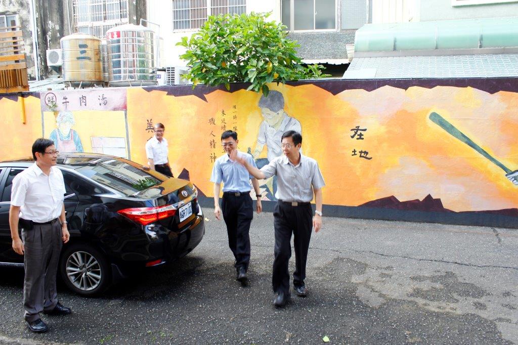 呂署長抵達本分署