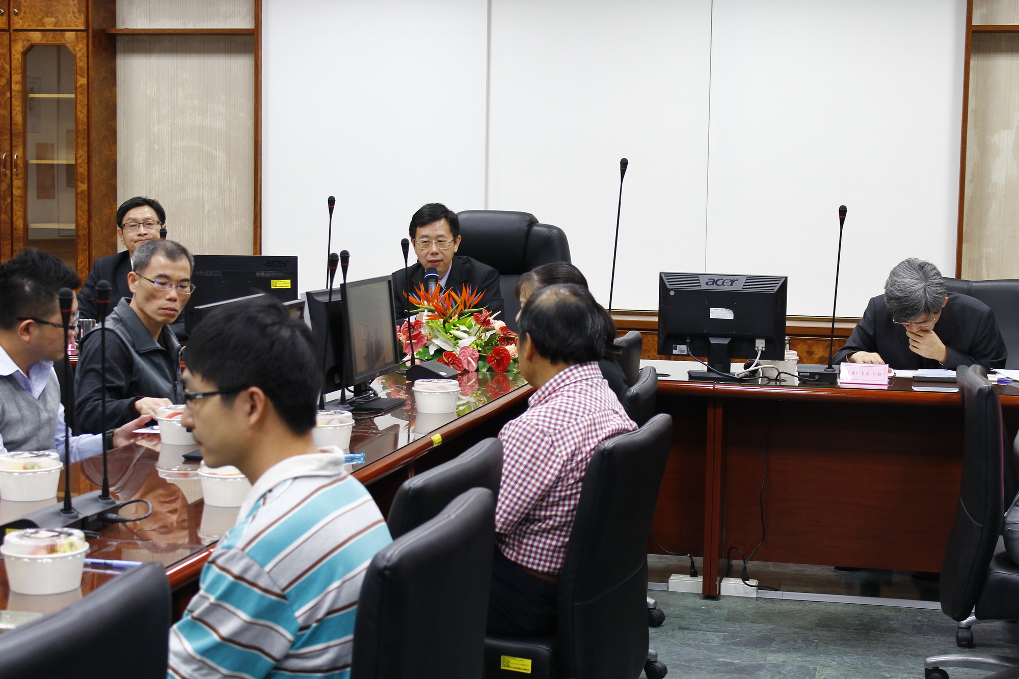 法務部行政執行署呂署長文忠訪視本分署3