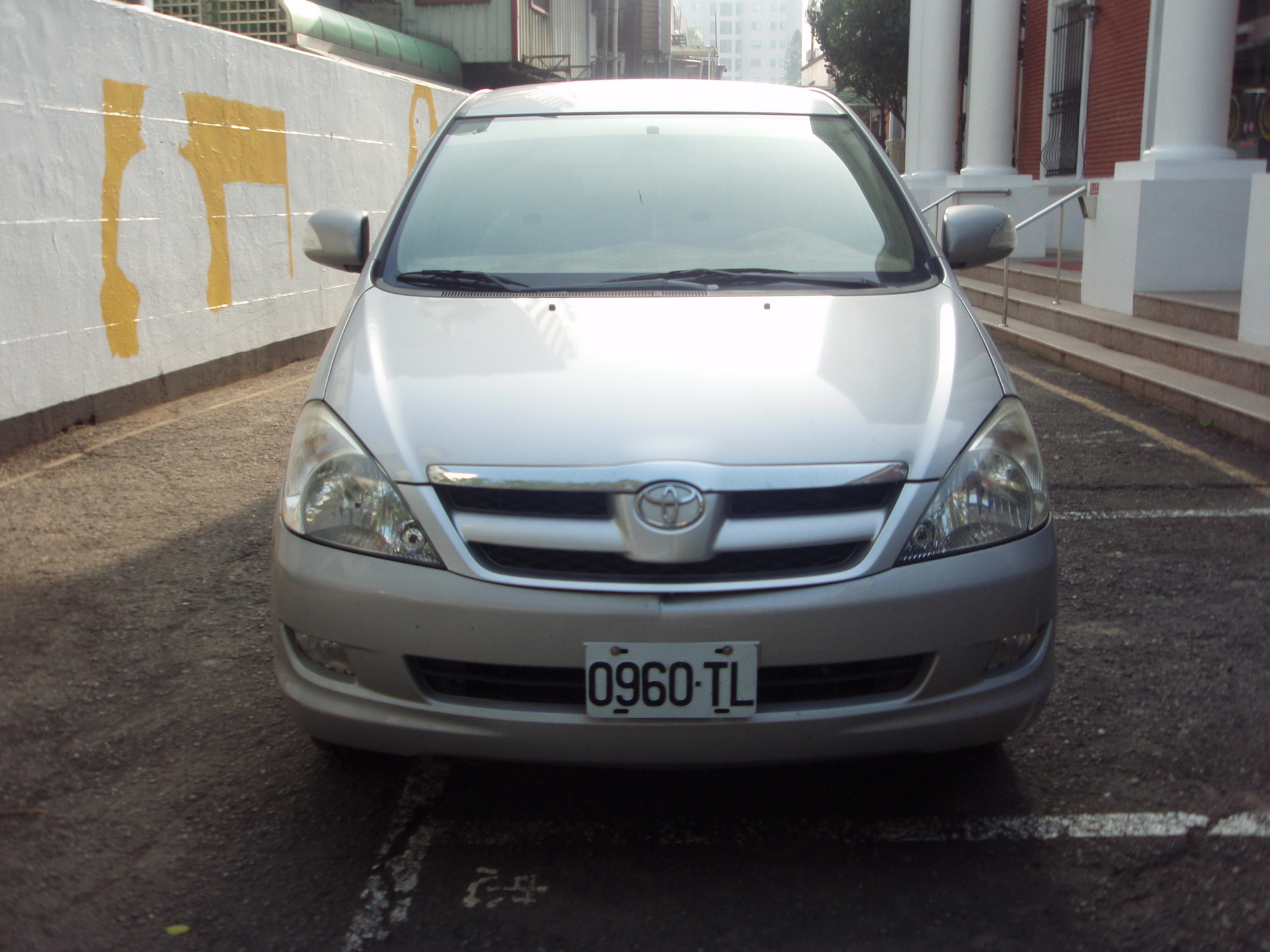 年終大出清2007年份 TOYOTA INNOVA 1元起標2